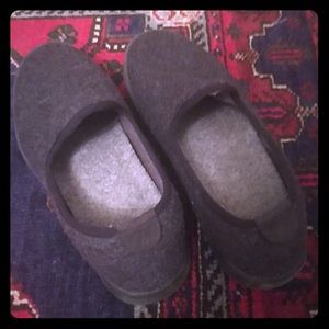 Women’s Allbirds Size 7 gray merino wool lounger